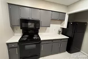 11040 Harrowfield Rd, Charlotte, NC 28226 - Photo 3