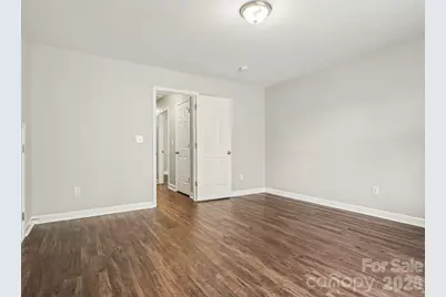 12102 Hampton Place Drive, Charlotte, NC 28269 - Photo 13