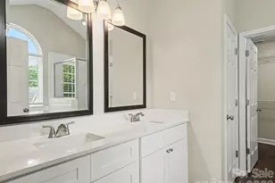 12102 Hampton Pl Dr, Charlotte, NC 28269 - Photo 25
