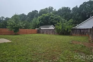 5751 Justins Forest Dr, Charlotte, NC 28212 - Photo 21
