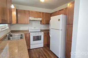 5751 Justins Forest Dr, Charlotte, NC 28212 - Photo 5