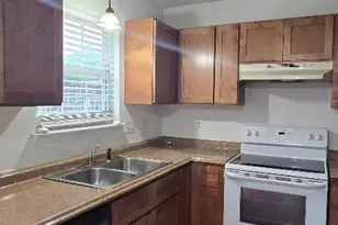 5751 Justins Forest Dr, Charlotte, NC 28212 - Photo 3