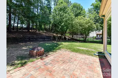 620 Meadow Lake Drive, Matthews, NC 28105 - Photo 35
