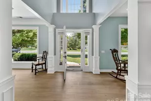 620 Meadow Lake Dr, Matthews, NC 28105 - Photo 7