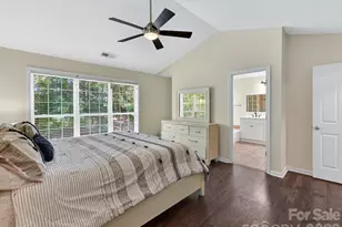 620 Meadow Lake Dr, Matthews, NC 28105 - Photo 23