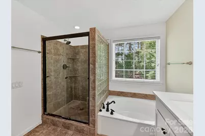 620 Meadow Lake Drive, Matthews, NC 28105 - Photo 25