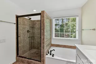 620 Meadow Lake Dr, Matthews, NC 28105 - Photo 25