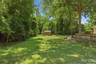 1534 Edgewater Dr, Charlotte, NC 28210 - Photo 33
