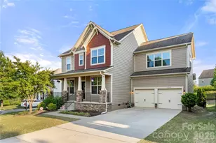1362 Corey Cabin Ct, Fort Mill, SC 29715 - Photo 3