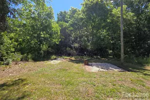 405 S Pinchback Ave, Bessemer City, NC 28016 - Photo 13