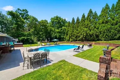 1013 14th Avenue Drive NW, Hickory, NC 28601 - Photo 39