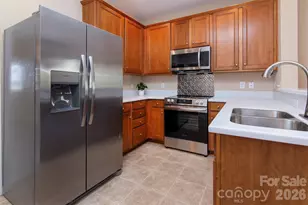 2721 Grain Mill Ln, Charlotte, NC 28214 - Photo 9