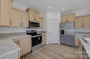 111 Sarah Ave, Newton, NC 28658 - Photo 15