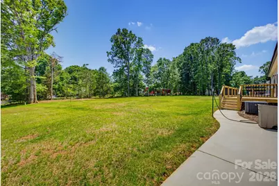 111 Sarah Avenue, Newton, NC 28658 - Photo 33