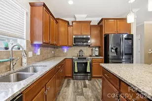 14525 Glenduff Place, Charlotte, NC 28278 - Photo 9