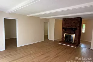 6341 Round Hill Rd, Charlotte, NC 28211 - Photo 3