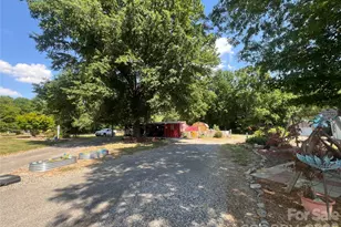 403 W Old Post Rd, Cherryville, NC 28021 - Photo 7