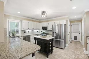 8916 Oxfordshire Ct, Huntersville, NC 28078 - Photo 11