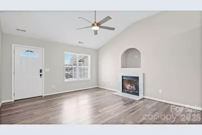 613 Hoskins Ridge Lane, Charlotte, NC 28216 - Photo 5