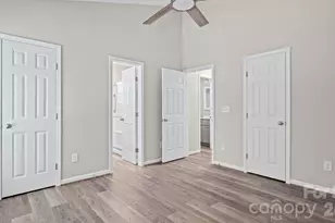 613 Hoskins Ridge Ln, Charlotte, NC 28216 - Photo 15