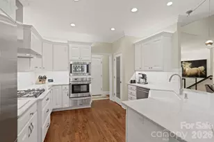 20 Fernridge Ct, Flat Rock, NC 28731 - Photo 15