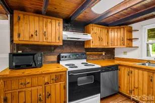 255 & 257 Crescent St, Saluda, NC 28773 - Photo 11