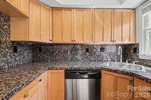 4329 Hathaway St, Charlotte, NC 28211 - Photo 9