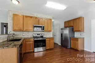 10802 Gold Pan Rd, Charlotte, NC 28215 - Photo 3