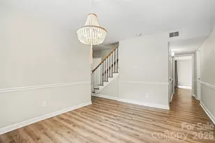 6617 Bunker Hill Cir, Charlotte, NC 28210 - Photo 3