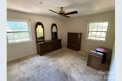 1129 McLaughlin Drive, Charlotte, NC 28212 - Photo 11