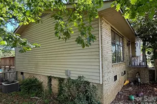 1129 McLaughlin Dr, Charlotte, NC 28212 - Photo 3