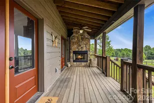 4862 Pinnacle Mountain Rd, Zirconia, NC 28790 - Photo 33