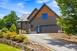 4862 Pinnacle Mountain Rd, Zirconia, NC 28790 - Photo 13
