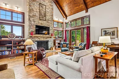 4862 Pinnacle Mountain Road, Zirconia, NC 28790 - Photo 15