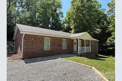 919 N Flint Street, Lincolnton, NC 28092 - Photo 1