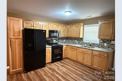919 N Flint Street, Lincolnton, NC 28092 - Photo 3