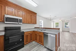 915 Barracuda Ave, Statesville, NC 28677 - Photo 9
