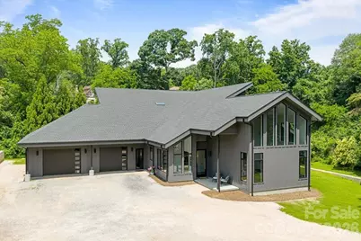 3304 Mar Vista Circle, Charlotte, NC 28209 - Photo 3