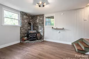 70 Michigan Ave, Asheville, NC 28806 - Photo 27
