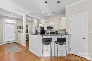 2538 Dilworth Heights Ln, Charlotte, NC 28209 - Photo 11