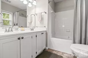 2538 Dilworth Heights Ln, Charlotte, NC 28209 - Photo 25