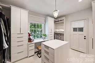 930 Ardsley Rd, Charlotte, NC 28207 - Photo 31