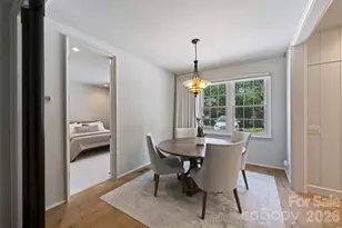 930 Ardsley Rd, Charlotte, NC 28207 - Photo 11