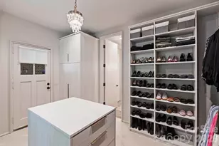 930 Ardsley Rd, Charlotte, NC 28207 - Photo 33