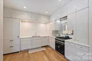 930 Ardsley Rd, Charlotte, NC 28207 - Photo 15