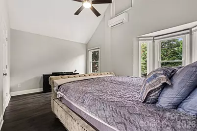 316 W 10th Street, Charlotte, NC 28202 - Photo 17