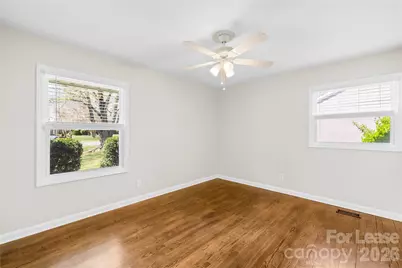 4033 Woodgreen Terrace, Charlotte, NC 28205 - Photo 17