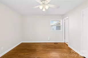 4033 Woodgreen Terrace, Charlotte, NC 28205 - Photo 15