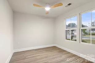 4238 Mackinnon Dr, Charlotte, NC 28214 - Photo 21
