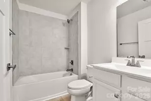4238 Mackinnon Dr, Charlotte, NC 28214 - Photo 23